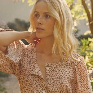 Lunaria top - cream winter ditsy “S” like new